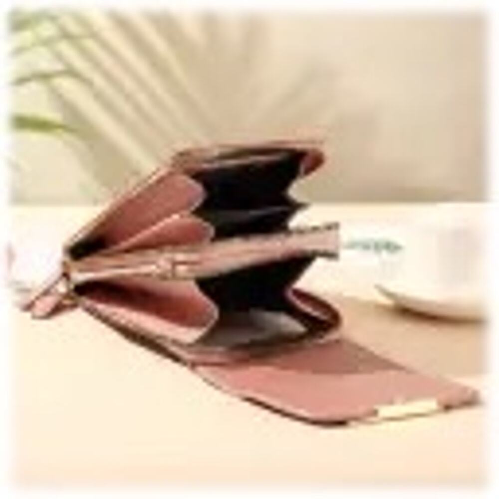 Heidi & Oak Crossbody Phone Purse with Touchscreen Window Green - Picture 2 of 4